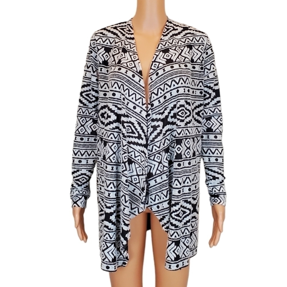 American eagle printed long sleeve open front cardigan